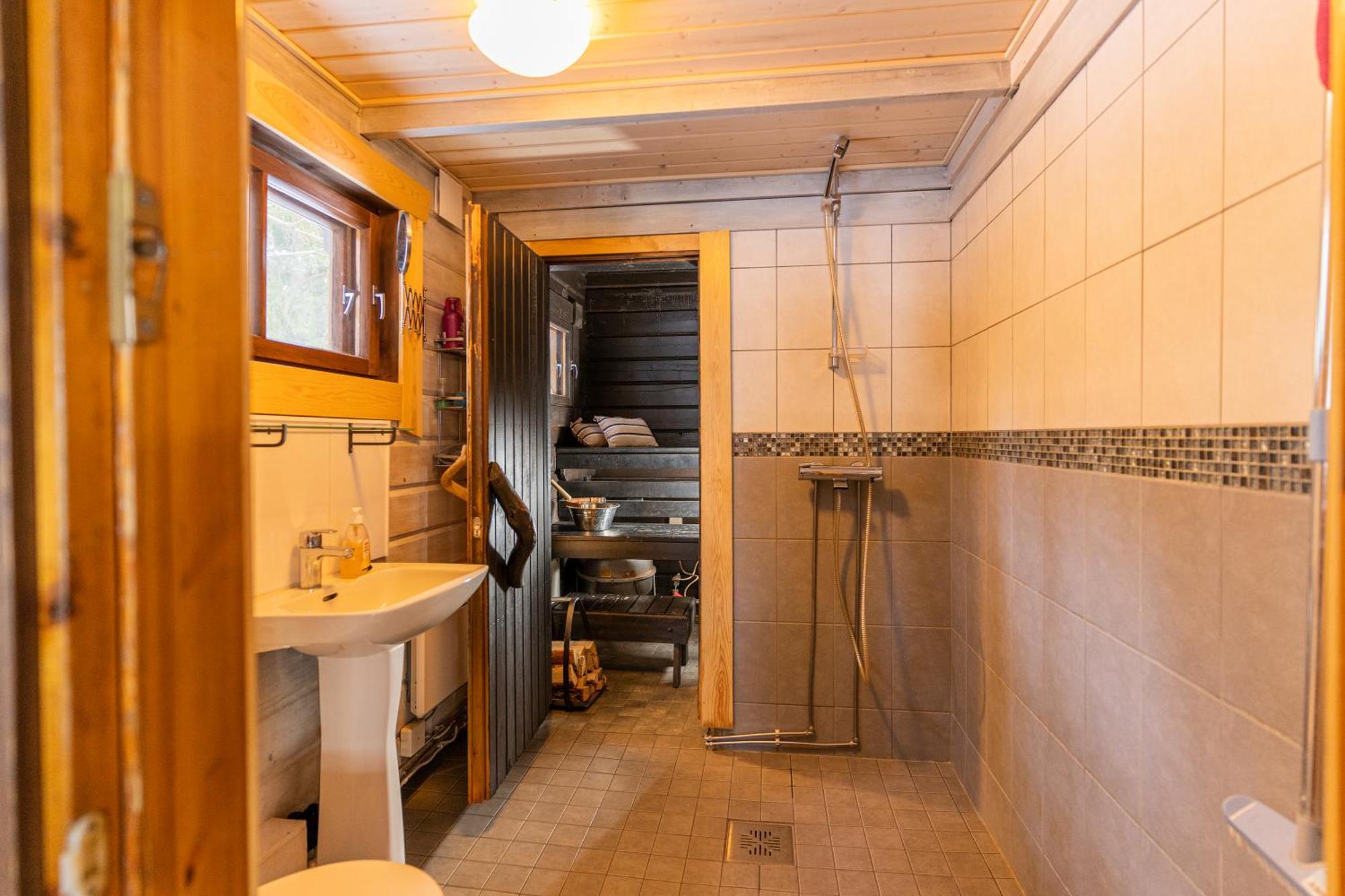 Villa Skitunaes Pyhtaa Exteriör bild